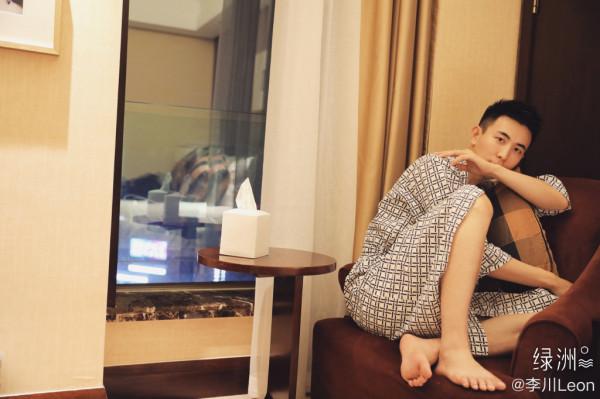 李川：“婁藝瀟”男友？從主持人到演員，參演《皓鑭傳》近20部劇