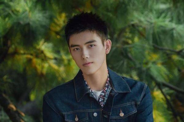 娛樂點評：肖戰、張藝興、周潔瓊、陳飛宇、張若昀、關曉彤