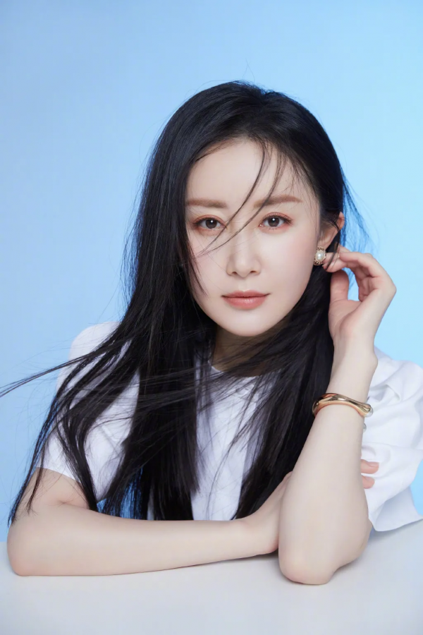 張哲瀚求大佬幫復出？李莎旻子坑渣男？李誕撈金無底線？