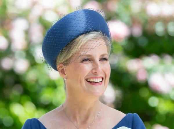 凱特王妃背後的女人!不帶梅根玩兒的小團體 凱特王妃背後的女人!不帶梅根玩兒的小團體