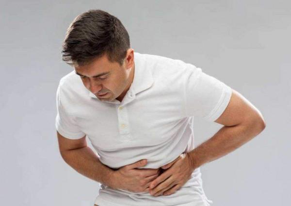 出現這些症狀，小心胰腺炎“找上門”，家裡有人喝酒的要注意