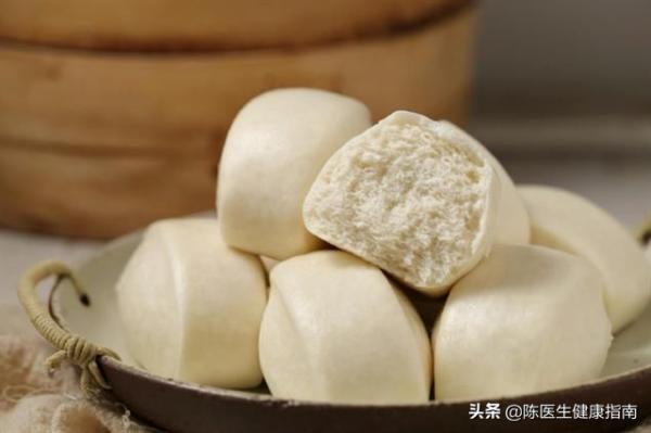 這5種食物是“升糖王”：糖友管不住嘴，打再多胰島素也沒用