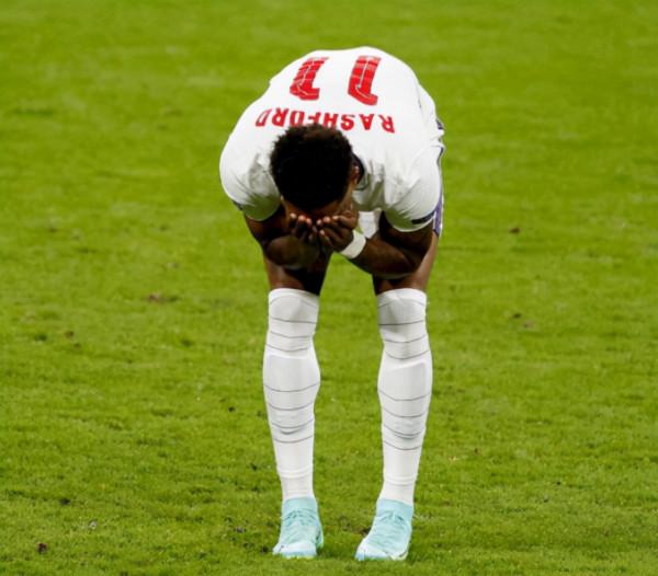 C羅該不該獲獎？網路上已爭議一片