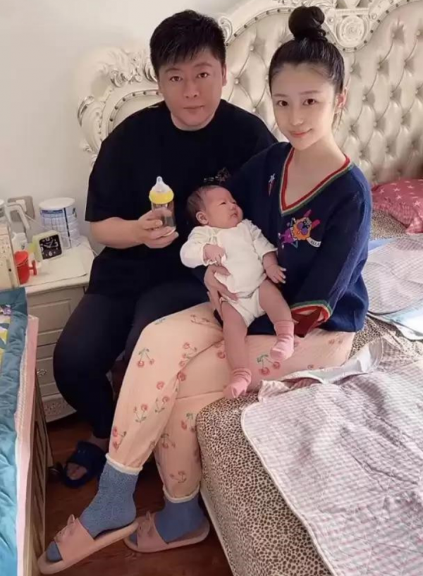 賀樹峰：被趙本山力捧12年不火，38歲娶小12歲嬌妻，開燒烤店被告