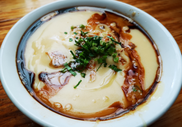 雲南古鎮特色早餐,上過舌尖,傳承3代人,2元一碗一天賣500多碗 雲南古鎮特色早餐,上過舌尖,傳承3代人,2元一碗一天賣500多碗