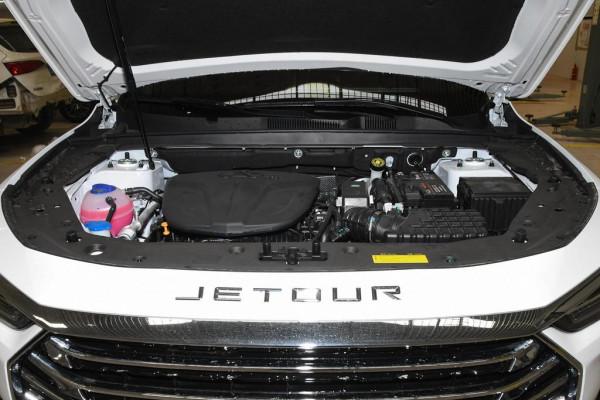 捷途X70定位中型SUV,寬1900毫米,中網輪廓方正,造型穩重 捷途X70定位中型SUV,寬1900毫米,中網輪廓方正,造型穩重