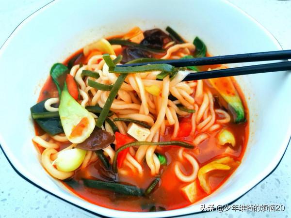 寒冬，這碗熱“湯麵”別錯過，方便快捷，管飽又暖身，比點外賣好
