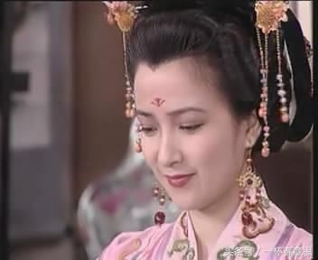 當年劇組沒錢打首飾，女演員滿頭鐵線鋼圈，卻打造出一批古裝女神