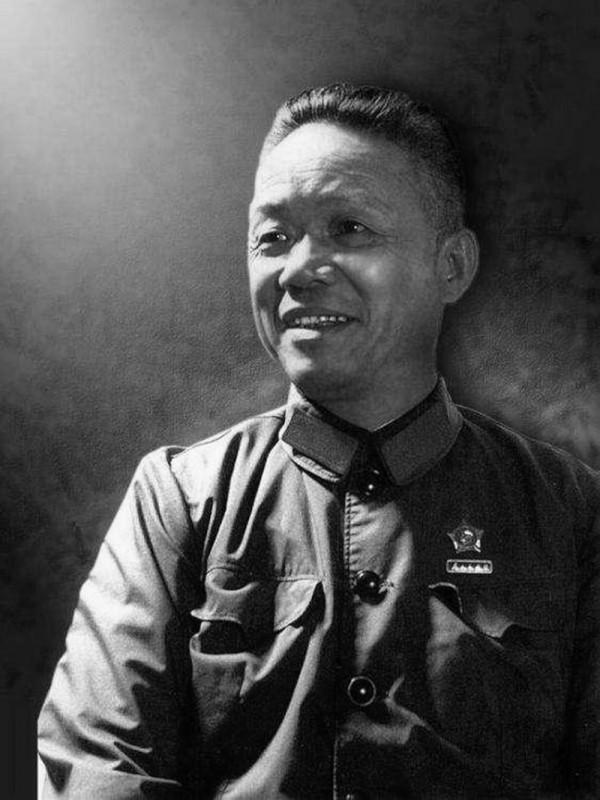 開國將領都有些什麼雅稱,其中彭老總、韓先楚的雅稱是什麼? 開國將領都有些什麼雅稱,其中彭老總、韓先楚的雅稱是什麼?