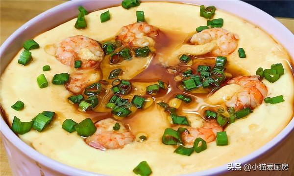 雞蛋豆腐蒸蝦仁，製作方法簡單，營養好吃可口，老人小孩都喜歡吃