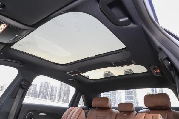 實拍賓士E級：起步43&period;99萬元，披上運動外衣後，還能吸引眼球嗎？