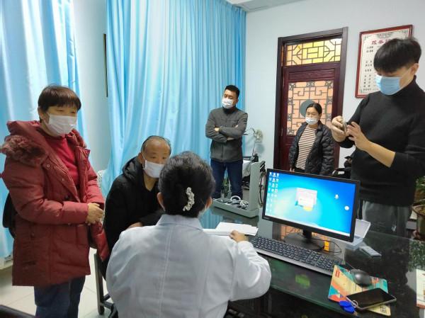 楊金花院長：提高中醫藥服務水平