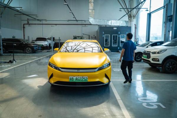 「生活記」比亞迪漢EV加裝電池護板，給它更好的保護