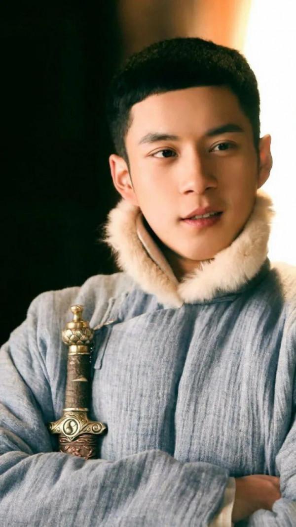 沒氣質就別霍霍民國劇，這6位演貴公子自帶貴氣，溫文爾雅太有範