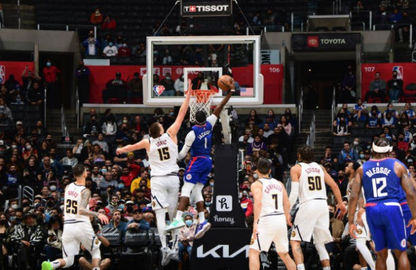 快船驚天大逆轉，灰熊10連勝，鶯哥超遠3分絕殺，東西部最新排名