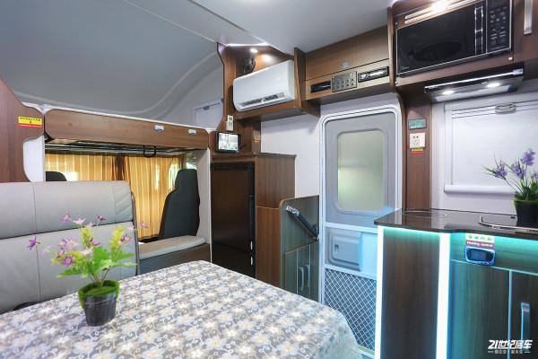 同價位之爭!4款上汽躍進H300平頭輕卡房車選誰不選誰? 同價位之爭!4款上汽躍進H300平頭輕卡房車選誰不選誰?