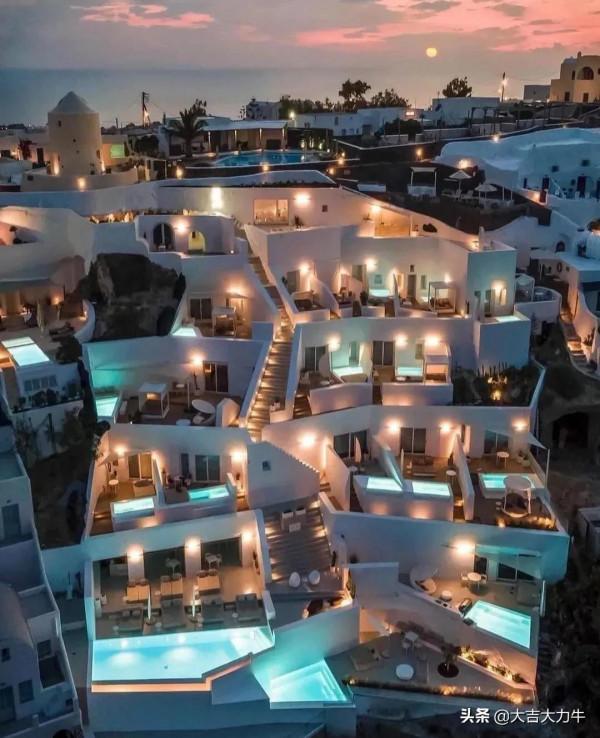聖托里尼，一個夢鄉里的世界