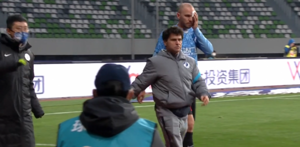 0-1！大連隊轟然倒下，外援鐵衛頭破血流，創3大紀錄+6年恥辱紀錄