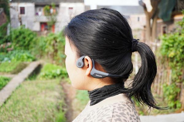 夠用的效能,500元不到就搞定?飛利浦骨傳導藍芽耳機TAN6605 夠用的效能,500元不到就搞定?飛利浦骨傳導藍芽耳機TAN6605