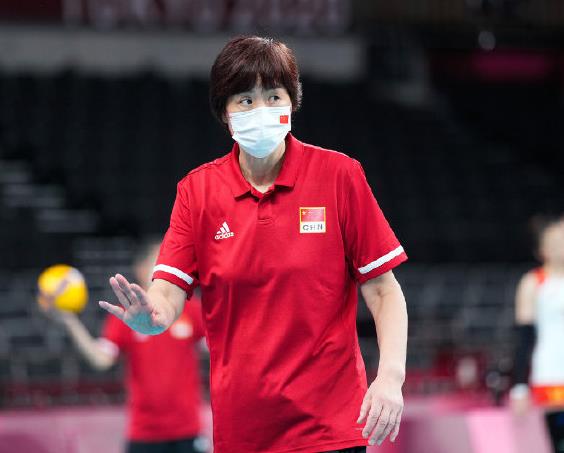柳暗花明！排協主動向郎平示好，中國女排選帥或再次出現轉機