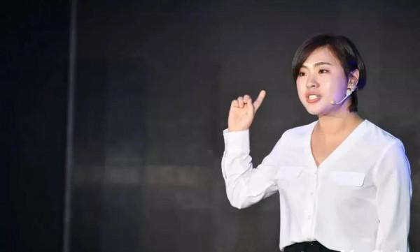 “狼性才女”劉媛媛的逆襲史，6小時帶貨1個億，背後透露了什麼？