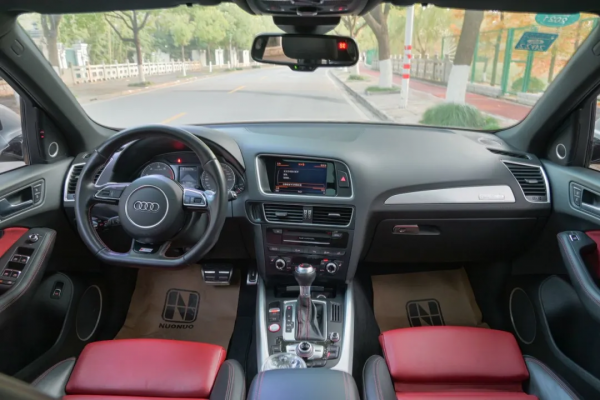 零百5秒出頭的全能好手,二手奧迪SQ5不好惹 零百5秒出頭的全能好手,二手奧迪SQ5不好惹