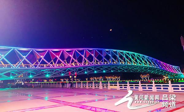 臨縣：新春快樂賞花燈 火樹銀光不夜城