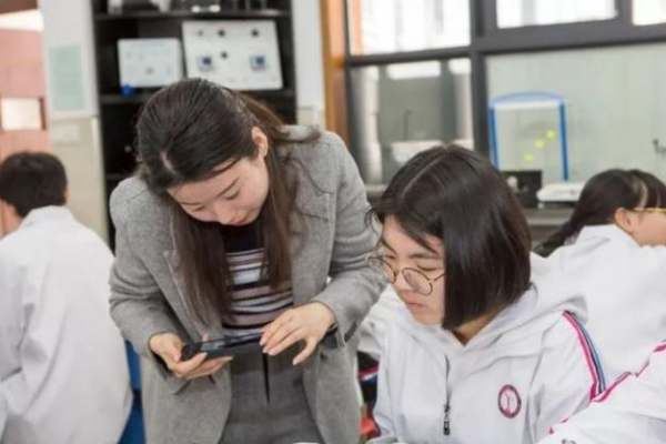 國內仍然包分配的3所大學，均為211高校，畢業後就能拿到鐵飯碗