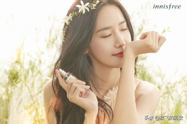 允兒是怎麼從鄰家妹妹變成高貴女王的？