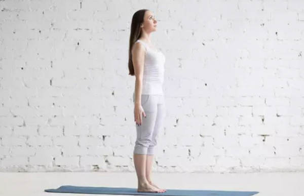 61歲的“奶奶”年紀，身材氣質如40多歲，分享惠紅英的保養方法