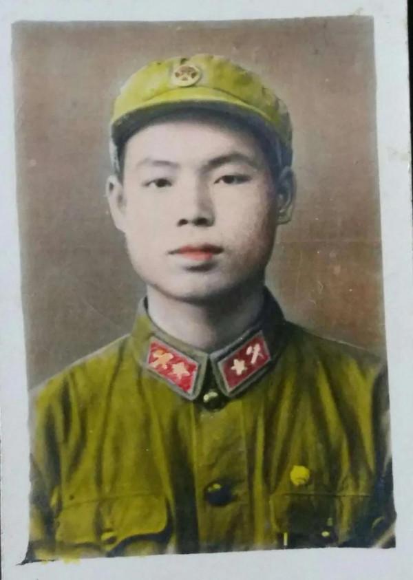 建國初期的共和國軍人：一組上色老照片，重溫那段激情燃燒的歲月