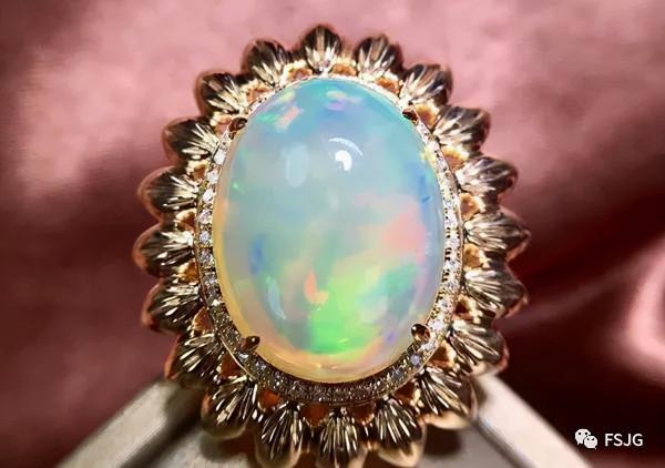 十月生辰石 | 它擁有著世間最絢麗的色彩,像星辰大海更像極光川流 十月生辰石 | 它擁有著世間最絢麗的色彩,像星辰大海更像極光川流