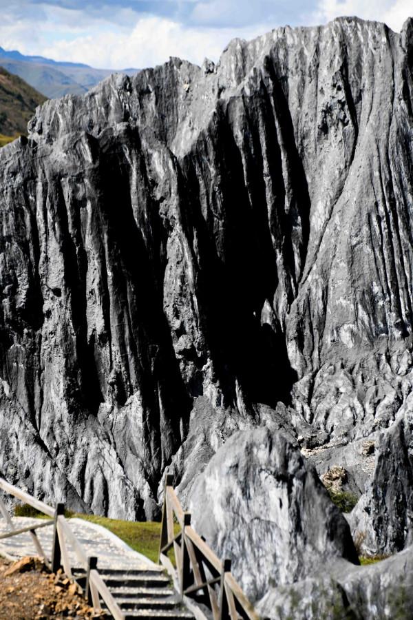 火爆網路的川西有多美?風景奇異,這裡被譽為“中國地質百慕大” 火爆網路的川西有多美?風景奇異,這裡被譽為“中國地質百慕大”