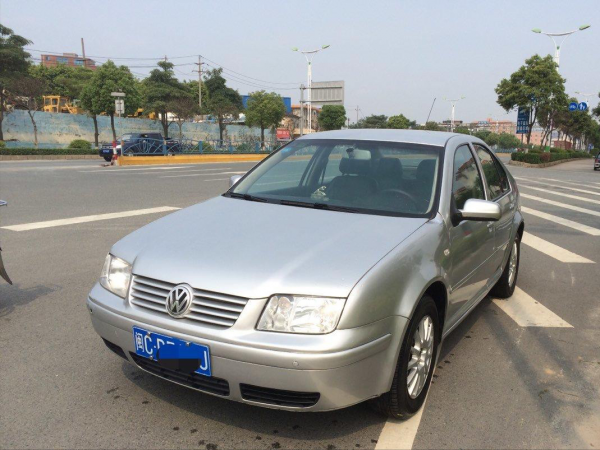 不過萬的經典二手車，這臺寶來經典，竟能展現純正德系品質？