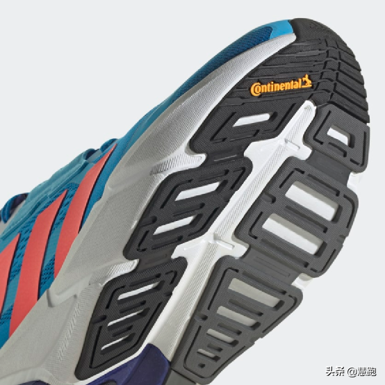 阿迪達斯推出新款ADISTAR訓練鞋：長距離跑的最佳選擇嗎？