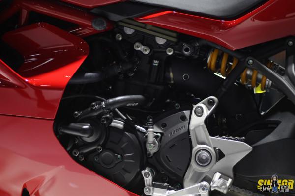 杜卡迪SuperSport 950S現身重慶摩博會 國內售價正式公佈15.8w起 杜卡迪SuperSport 950S現身重慶摩博會 國內售價正式公佈15.8w起