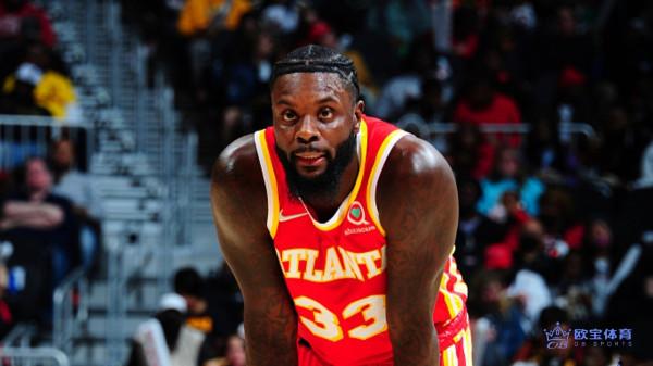 賽場重現彈琵琶！史蒂芬森首秀僅1分，但他確實成熟多了