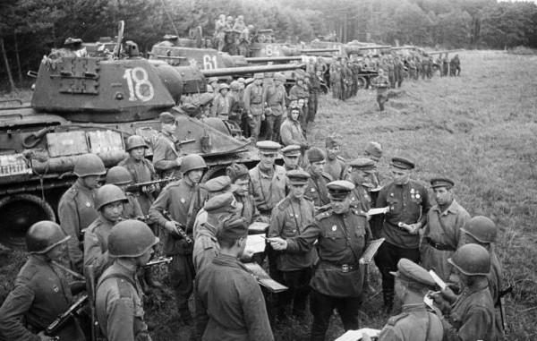 德軍各種輕重火器的屠殺&mdash;&mdash;新解放區的烏克蘭第49師實力欠缺表現