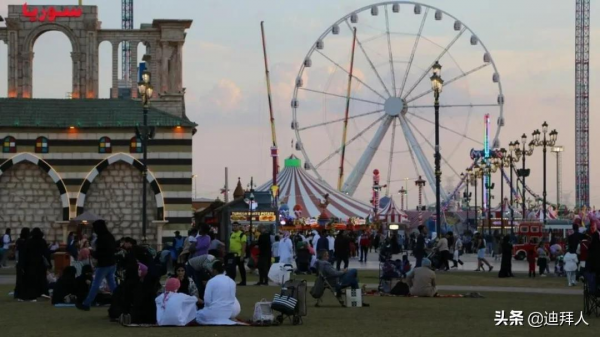 因天氣惡劣，迪拜地球村暫時關閉一天，購物節煙花表演被取消