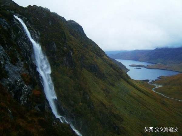 無限風光在險峰——登烏隆普山