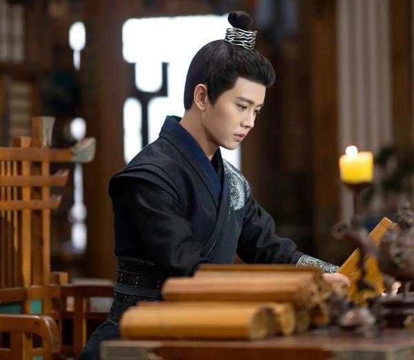 32屆華鼎獎提名名單出爐,流量演員畫面少,戲骨演員才是得獎主流 32屆華鼎獎提名名單出爐,流量演員畫面少,戲骨演員才是得獎主流