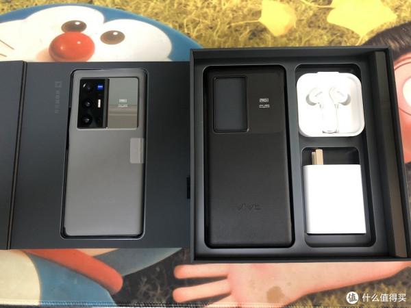 一年入手OPPO、vivo、蘋果、一加品牌的旗艦機!最後當了個垃圾佬 一年入手OPPO、vivo、蘋果、一加品牌的旗艦機!最後當了個垃圾佬