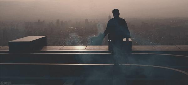 逆天奇案故事：查了4年都不知道真兇是誰，憑女博士的一句話破案