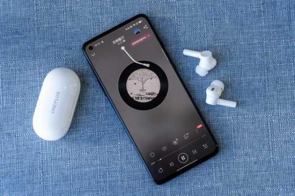 499元檔位實力多面手！一加 Buds Z2體驗評測