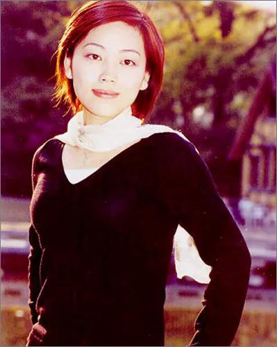 央視“女神主播”勞春燕到底有多美？（多圖）