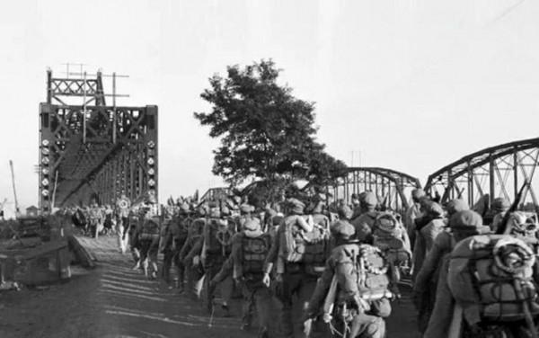 雲山戰役，中美軍隊的第一次較量，打破麥克阿瑟幻想的意外之戰