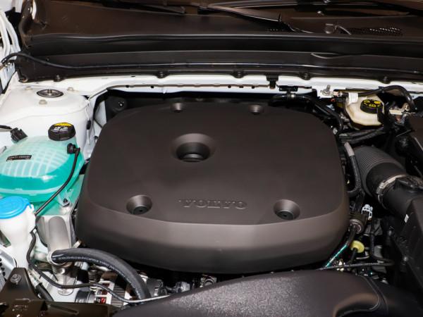 沃爾沃XC40首推T4四驅智行時尚版 同價位唯一2.0T四驅豪華品牌SUV