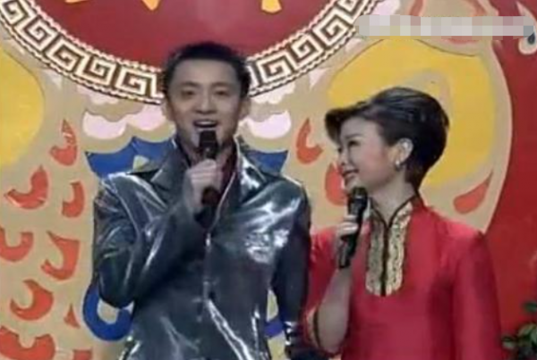 亞寧：曾是央視最帥主持人，爆火後“消失”的他，如今已高攀不起