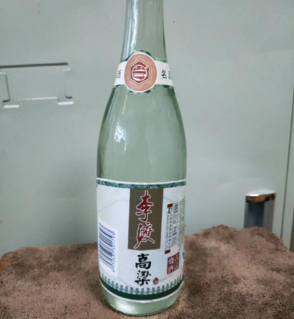中國4大“光瓶”酒，都是100%純糧佳釀且好喝不貴，懂得都是行家
