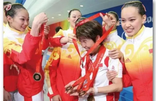 日本花遊之母井村雅代:曾被罵“賣國賊”,只因她兩度執教中國隊 日本花遊之母井村雅代:曾被罵“賣國賊”,只因她兩度執教中國隊